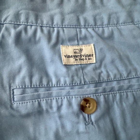 Vineyard Vines shorts - Picture 3 of 5